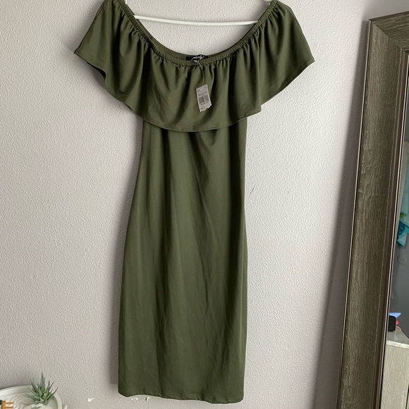 olive bodycon dress - Picture 1 of 3
